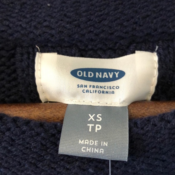 New Old Navy Women's Knit Sweater - Picture 9 of 9